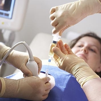 Riskli Gebeliklerde Gereksiz Amniyosentezler Tarihe Karışıyor